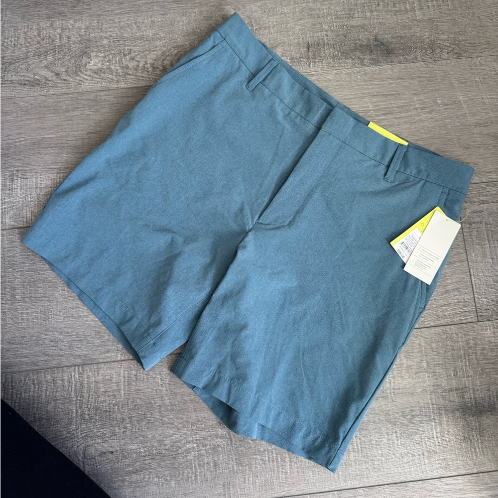 NWT All in motion golf shorts